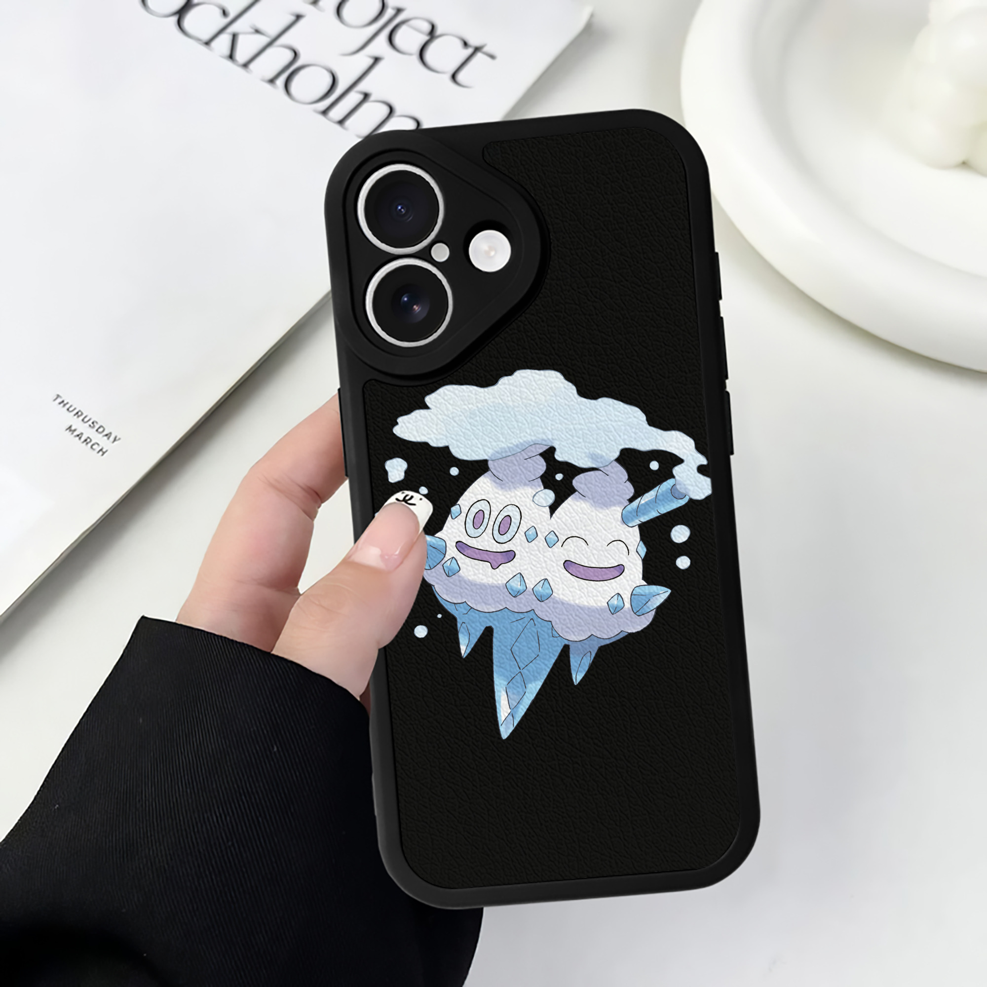 （画像用） ポケットモンスター Pokémon 【iPhone 16シリーズ対応】シリコンスマホケース（レザー調） 材質：シリコン